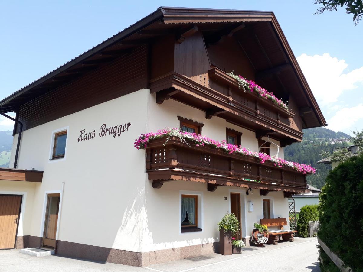 Haus Brugger Apartment Цел ам Цилер Екстериор снимка