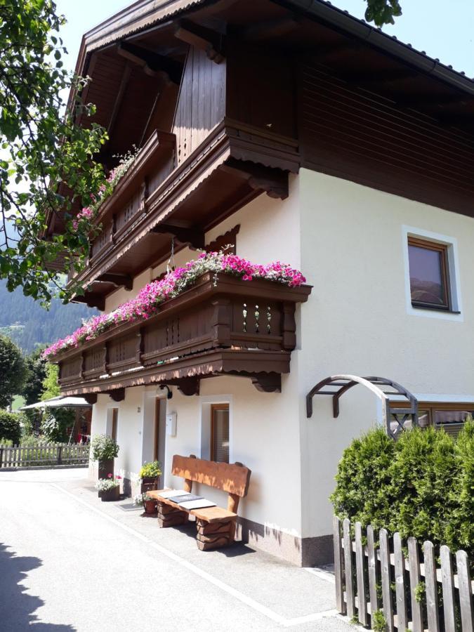 Haus Brugger Apartment Цел ам Цилер Екстериор снимка