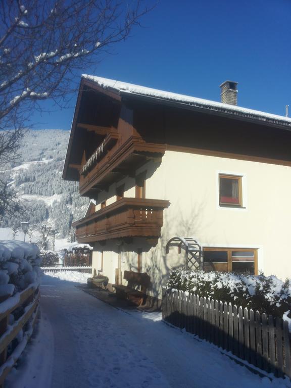 Haus Brugger Apartment Цел ам Цилер Екстериор снимка